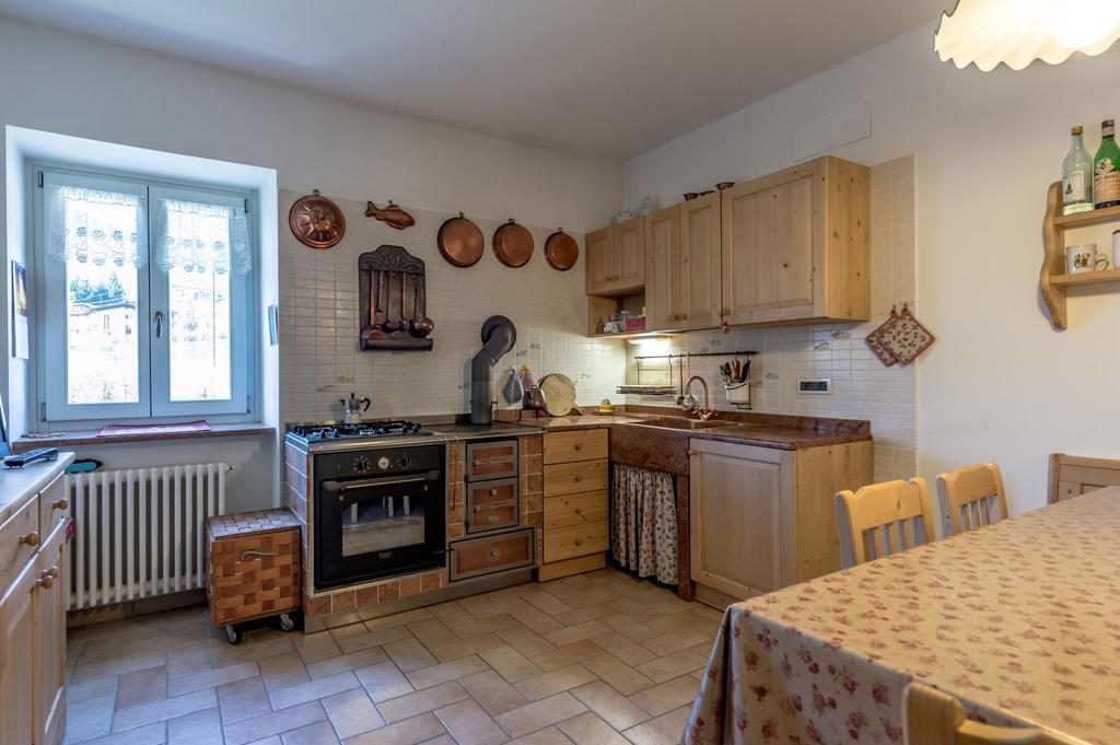 Casa Stella Lägenhet Caldes Exteriör bild