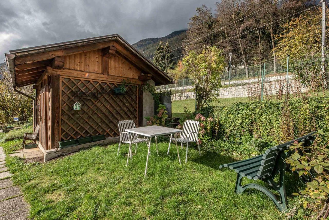 Casa Stella Lägenhet Caldes Exteriör bild